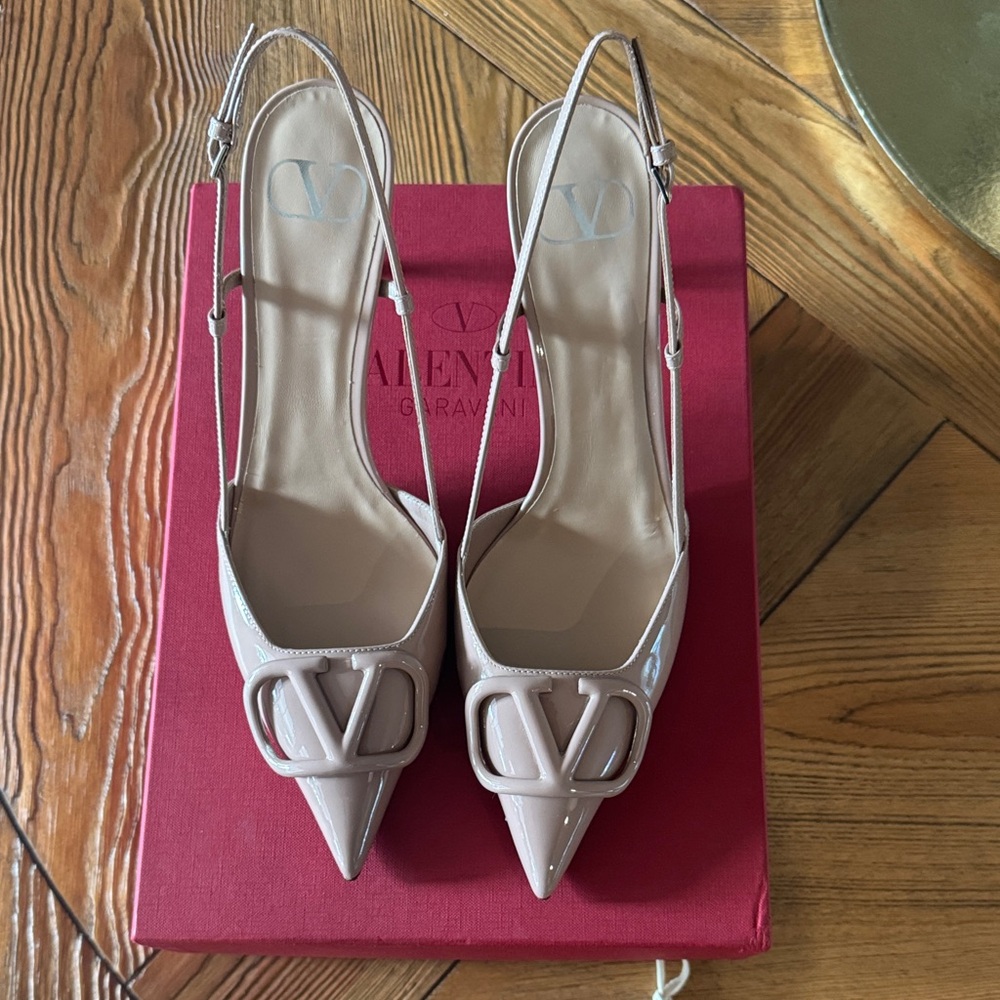 Valentino Garavani Nude Slingback Heels